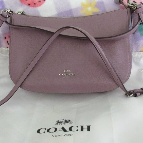 Coach Handbag Like New (Authentic) - Picture 4 of 8